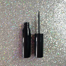 Load image into Gallery viewer, Magnetic Liquid Eyeliner - Black